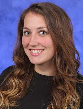 Professional head and shoulders photo of Amber Kromer