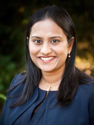 Saritha Ravella，MD