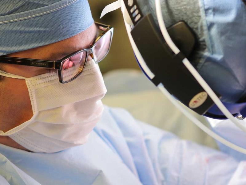 Two surgeons in the operating room